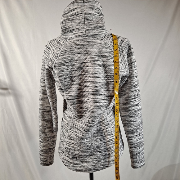 Marmot Grey And White Annie Quilted Pullover - Picture 2 of 9